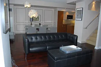 Hotel Luxury Downtown Water Front Condo Toronto